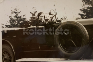 200 Kč MB Pohlednice Mnichovo Hradiště AUTOMOBILY, CZE116644