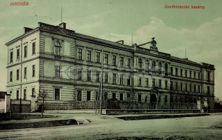 300 Kč NA Pohlednice Jaroměř-Josefov KASÁRNY, CZE117707