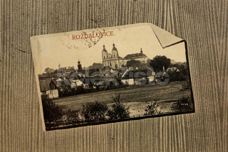 600 Kč NB Pohlednice Rožďalovice, CZE118173
