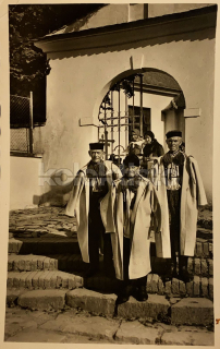 100 Kč UH Pohlednice Vlčnov KROJE, CZE125681