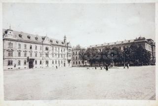 220 Kč UH Pohlednice Uherské Hradiště, CZE125693