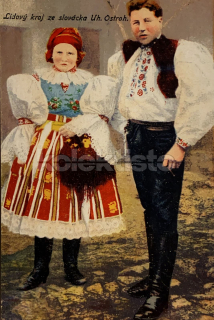 240 Kč UH Pohlednice Uherský Ostroh KROJE, CZE125696