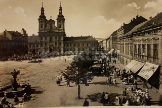 220 Kč UH Pohlednice Uherské Hradiště, CZE125777