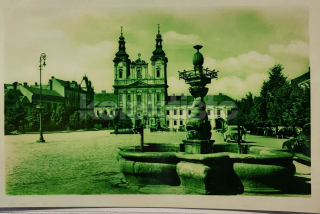 220 Kč UH Pohlednice Uherské Hradiště, CZE125778