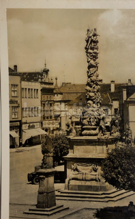 240 Kč VY Pohlednice Vyškov POMNÍKY, OBCHODY, CZE126730