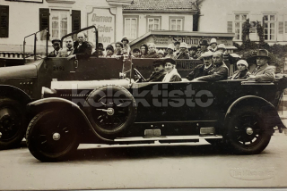400 Kč GEN Pohlednice AUTOMOBILY OSOBNÍ, GEN130302