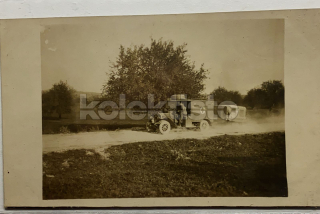 900 Kč GEN Pohlednice AUTOMOBILY SANITKY, GEN130412