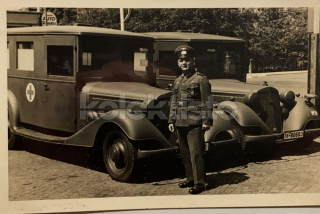 1250 Kč GEN Pohlednice AUTOMOBILY SANITKY, GEN130416