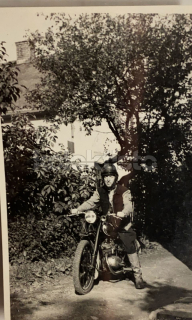 300 Kč GEN Pohlednice MOTOCYKLY, GEN131874