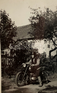 300 Kč GEN Pohlednice MOTOCYKLY, GEN131875