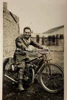 550 Kč GEN Pohlednice MOTOCYKLY, GEN131898