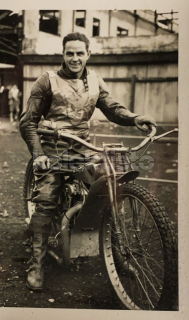 550 Kč GEN Pohlednice MOTOCYKLY, GEN131900