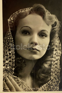 100 Kč GEN Pohlednice FILM STARS, GEN134999