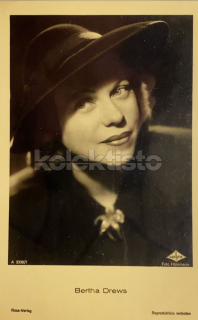 100 Kč GEN Pohlednice FILM STARS, GEN135014