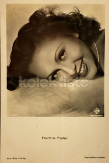 100 Kč GEN Pohlednice FILM STARS, GEN135044