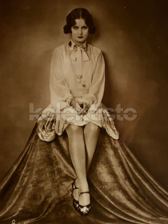 100 Kč GEN Pohlednice FILM STARS, GEN135124