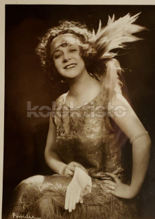 100 Kč GEN Pohlednice FILM STARS, GEN135137