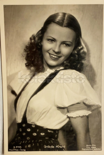 100 Kč GEN Pohlednice FILM STARS, GEN135204