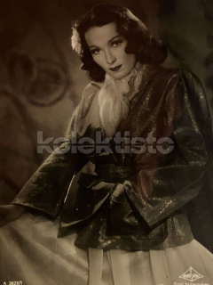 100 Kč GEN Pohlednice FILM STARS, GEN135309