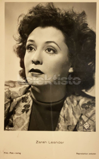 100 Kč GEN Pohlednice FILM STARS, GEN135444