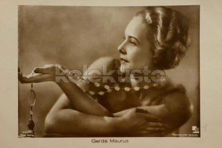 100 Kč GEN Pohlednice FILM STARS, GEN135528