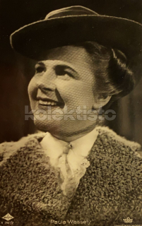 100 Kč GEN Pohlednice FILM STARS, GEN135800