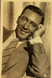 100 Kč GEN Pohlednice FILM STARS, GEN136004