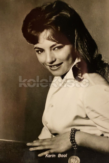 100 Kč GEN Pohlednice FILM STARS, GEN136149