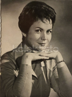 100 Kč GEN Pohlednice FILM STARS, GEN136176