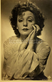 150 Kč GEN Pohlednice FILM STARS, GEN136429