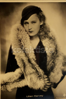 150 Kč GEN Pohlednice FILM STARS, GEN136666