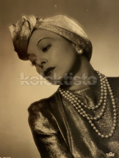 150 Kč GEN Pohlednice FILM STARS, GEN136804