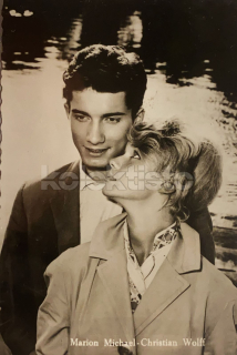150 Kč GEN Pohlednice FILM STARS, GEN136893