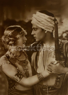 150 Kč GEN Pohlednice FILM STARS, GEN136927