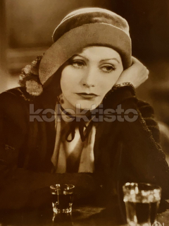 300 Kč GEN Pohlednice FILM STARS, GEN137265