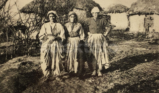 650 Kč GEN Pohlednice CIKÁNI, GEN137401