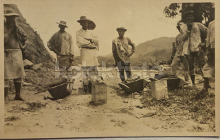650 Kč GEN Pohlednice HORNÍCI, GEN137805