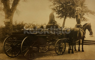 300 Kč GEN Pohlednice KOČÍ, GEN138026