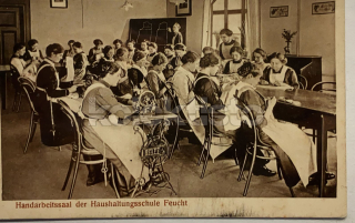 300 Kč GEN Pohlednice Šití, GEN138545