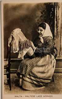 400 Kč GEN Pohlednice Krajky, GEN138560