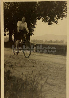 130 Kč GEN Pohlednice CYKLISTIKA, GEN140917