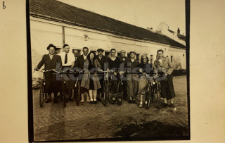 150 Kč GEN Pohlednice CYKLISTIKA, GEN140928