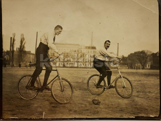 200 Kč GEN Pohlednice CYKLISTIKA, GEN140937