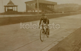 350 Kč GEN Pohlednice CYKLISTIKA, GEN140991