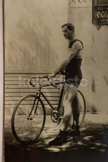 400 Kč GEN Pohlednice CYKLISTIKA, GEN141004