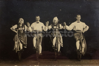 400 Kč GEN Pohlednice CYKLISTIKA, GEN141005