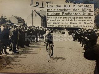 550 Kč GEN Pohlednice CYKLISTIKA, GEN141030