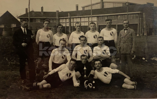 300 Kč GEN Pohlednice FOTBAL, GEN141101