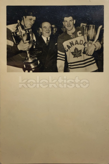 300 Kč GEN Pohlednice HOKEJ, GEN141156