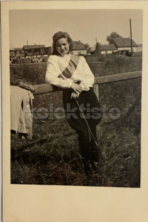 200 Kč GEN Pohlednice JEZDECTVÍ, GEN141182